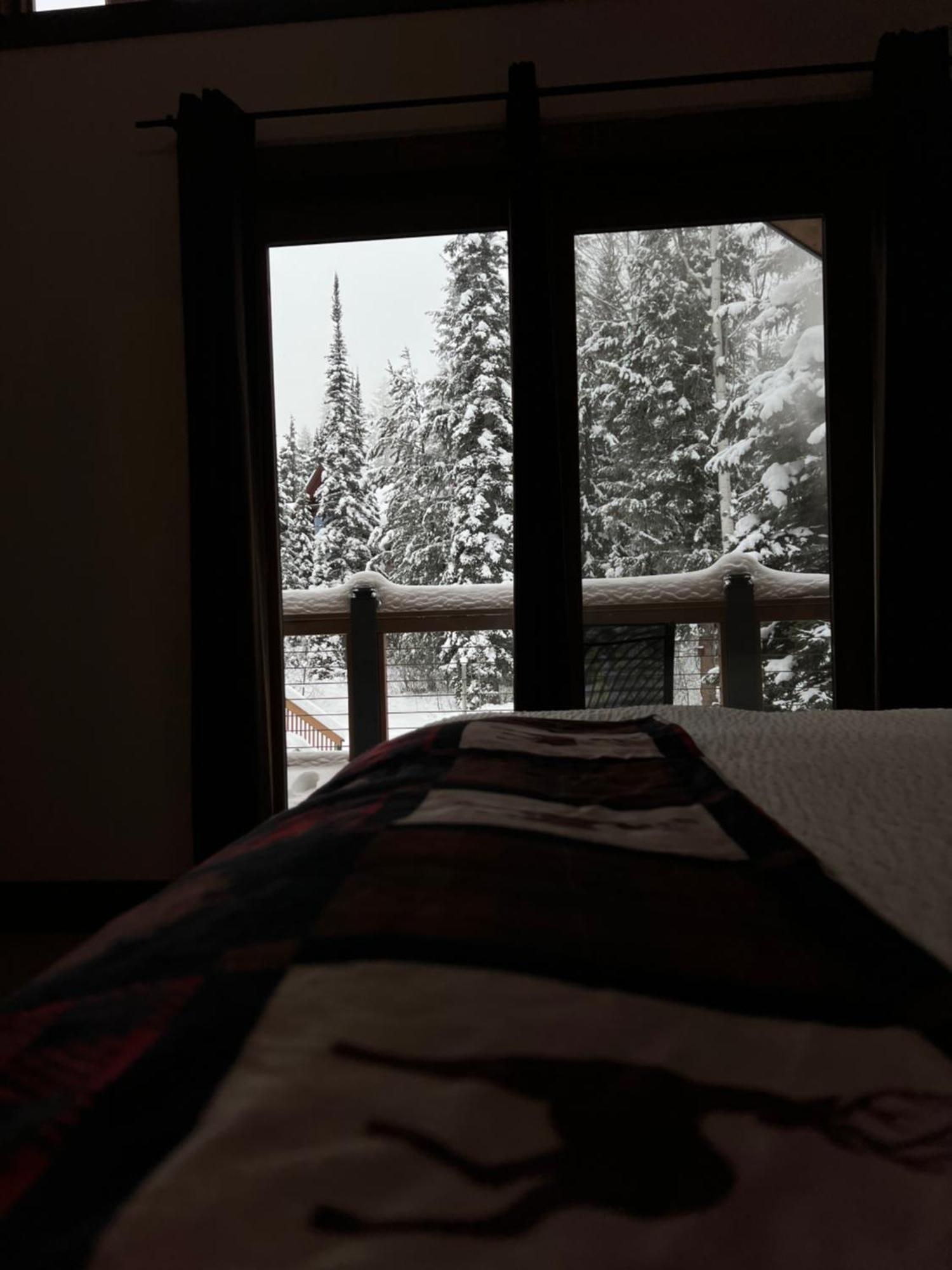 Winston Lodge Голден Екстер'єр фото